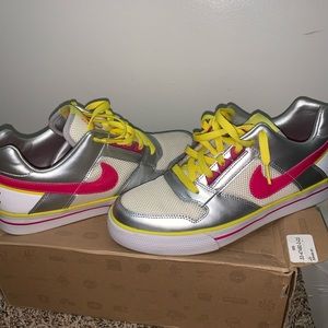 Size 10 women’s Nike Blazer mid